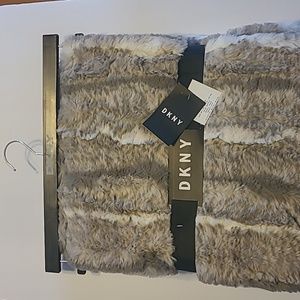 DKNY throw blanket